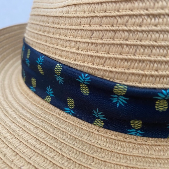 Urban Pipeline Hat, Never worn (New) - Picture 2 of 4